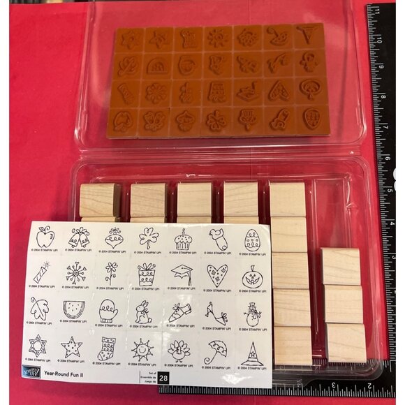 UNMOUNTED Stampin Up! Year-Round Fun II Wood Mounted Rubber Stamp Set 28 Pieces - Picture 2 of 2